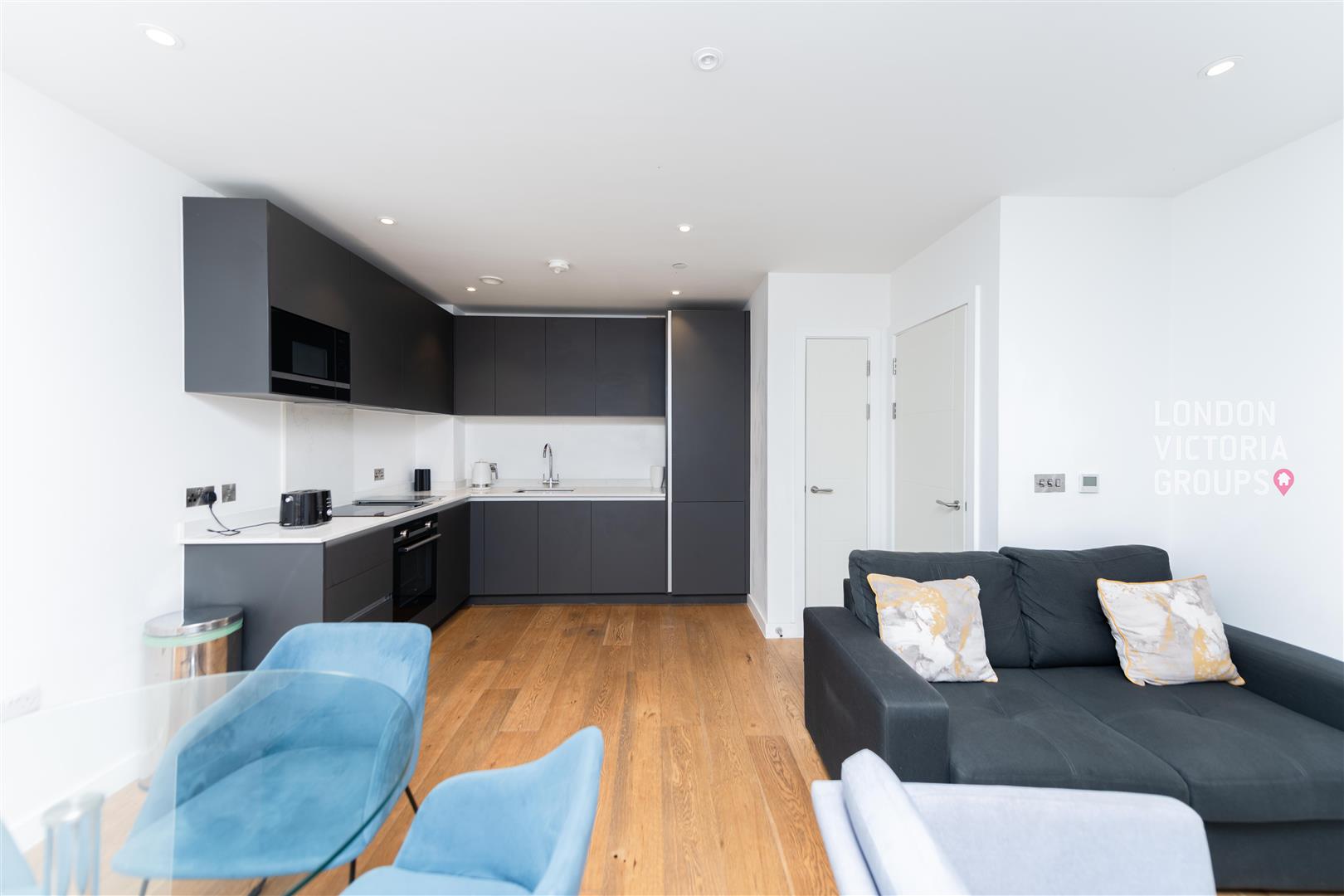 12 Dock Street, London